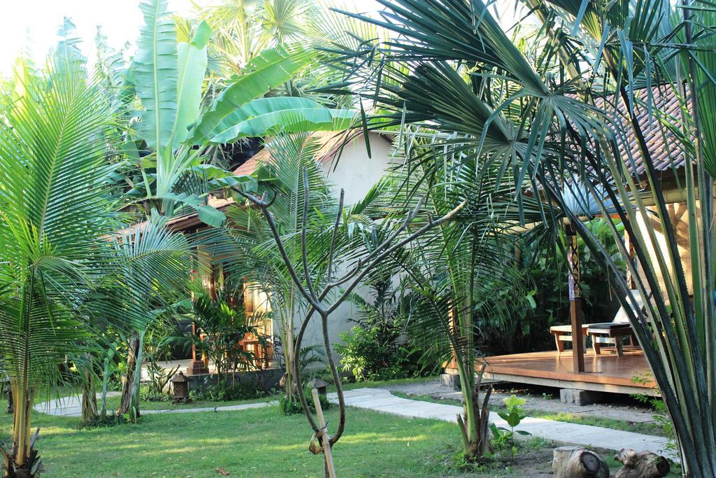 Toke Menjangan Hotel Banyuwedang Buitenkant foto