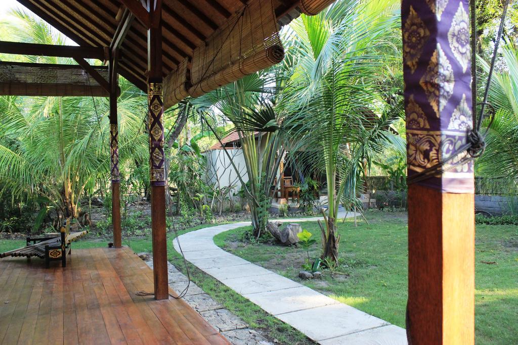 Toke Menjangan Hotel Banyuwedang Buitenkant foto