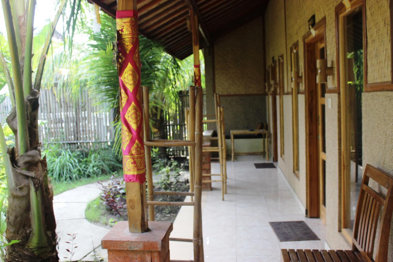 Toke Menjangan Hotel Banyuwedang Buitenkant foto